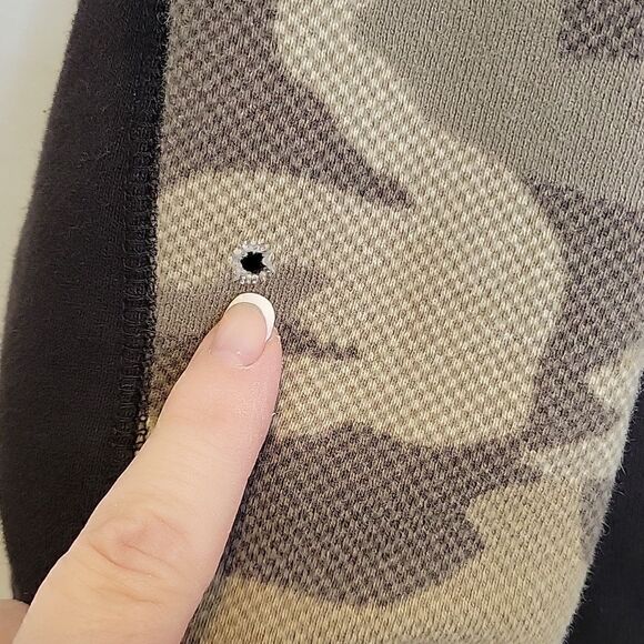 Venado. Camo Hoodie. Size XL. - Picture 7 of 11